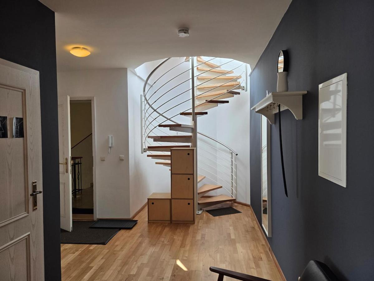 Penthouse In The Neustadt Apartment *